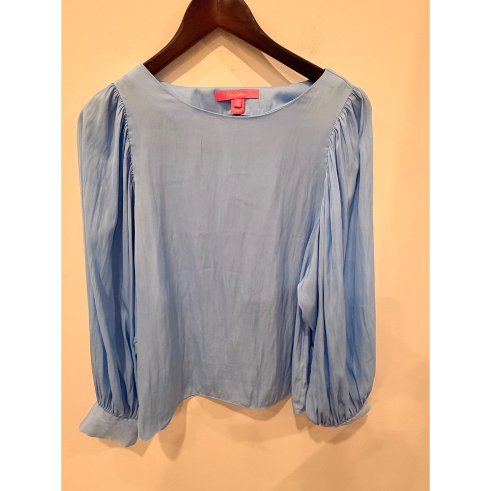 Lilly Pulitzer Light Blue Satin Puff Sleeve Blouse Gold Button Cuffs‎ Small